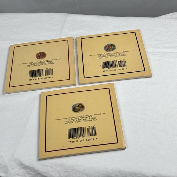 Vintage set of 3 paperback Beatrix Potter books - Picture 2 of 5